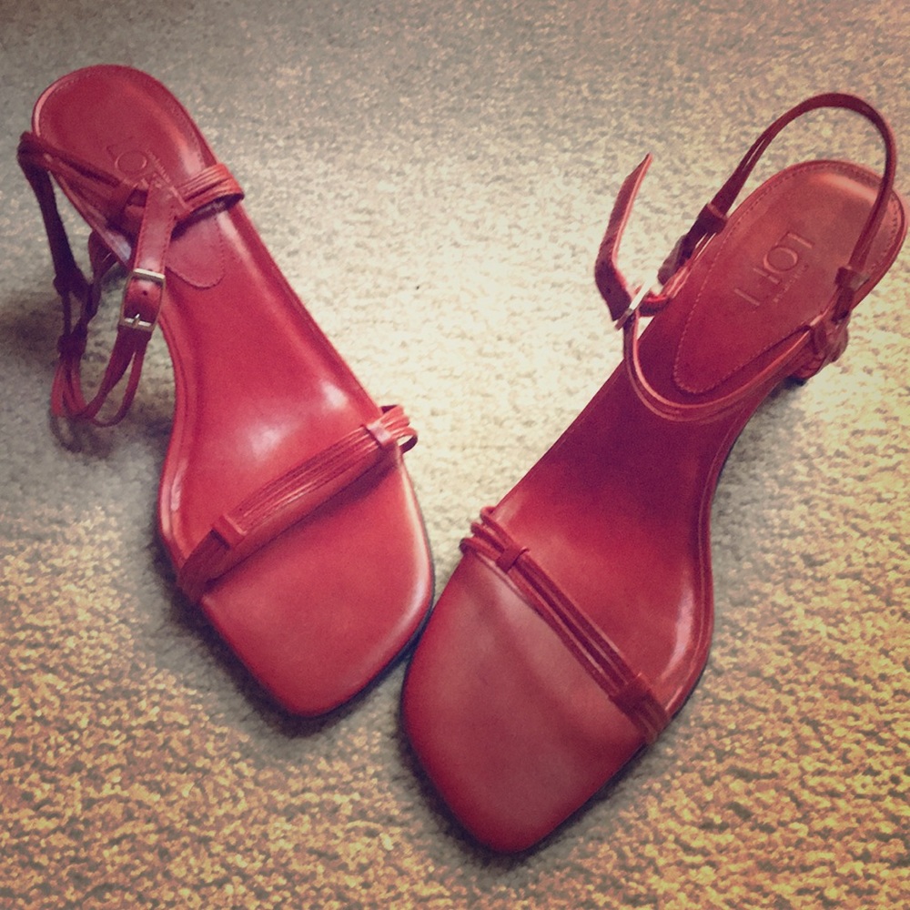 Loft sandals